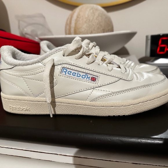vintage Reebok - Picture 1 of 6